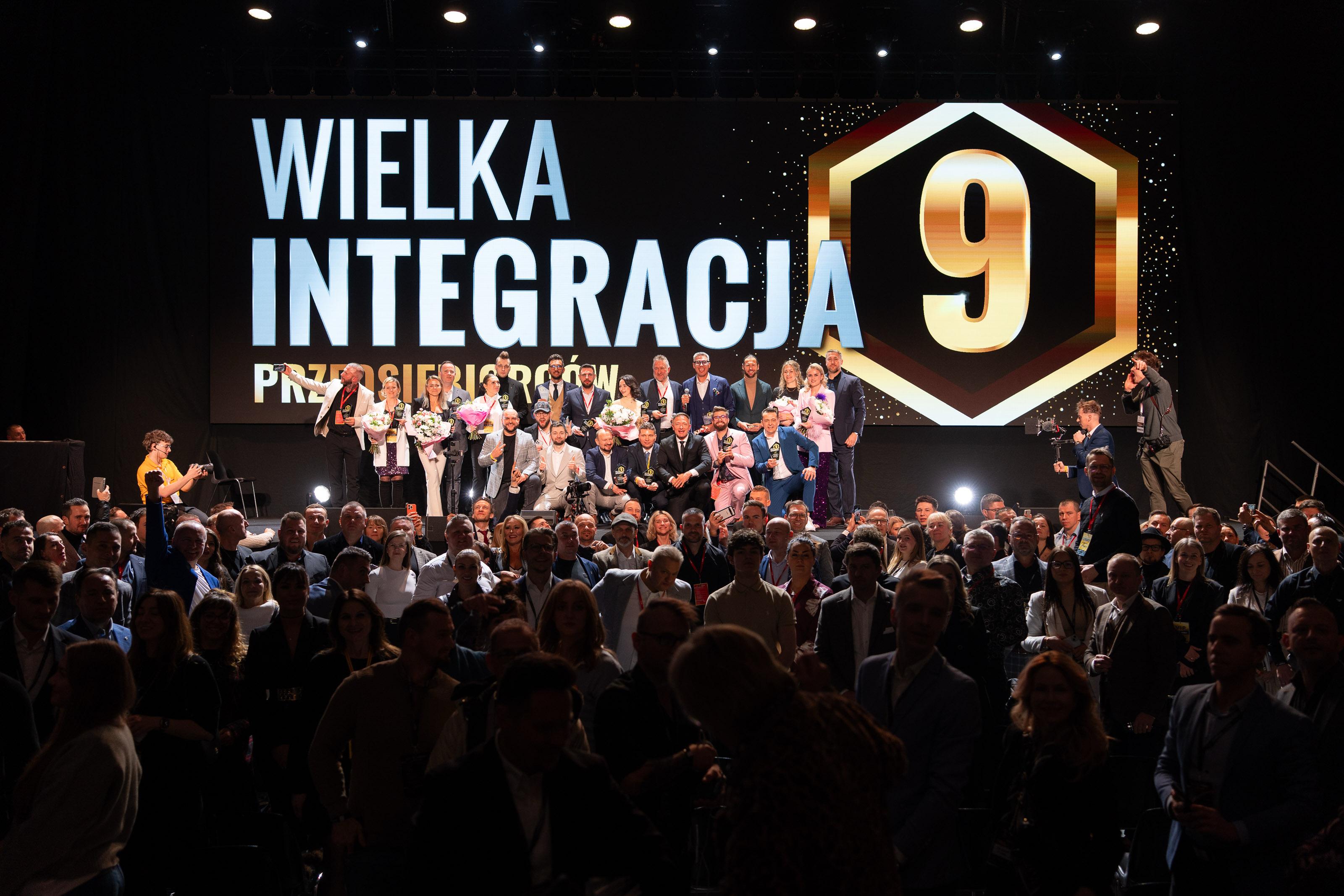 Wielka Integracja — scena i publiczność